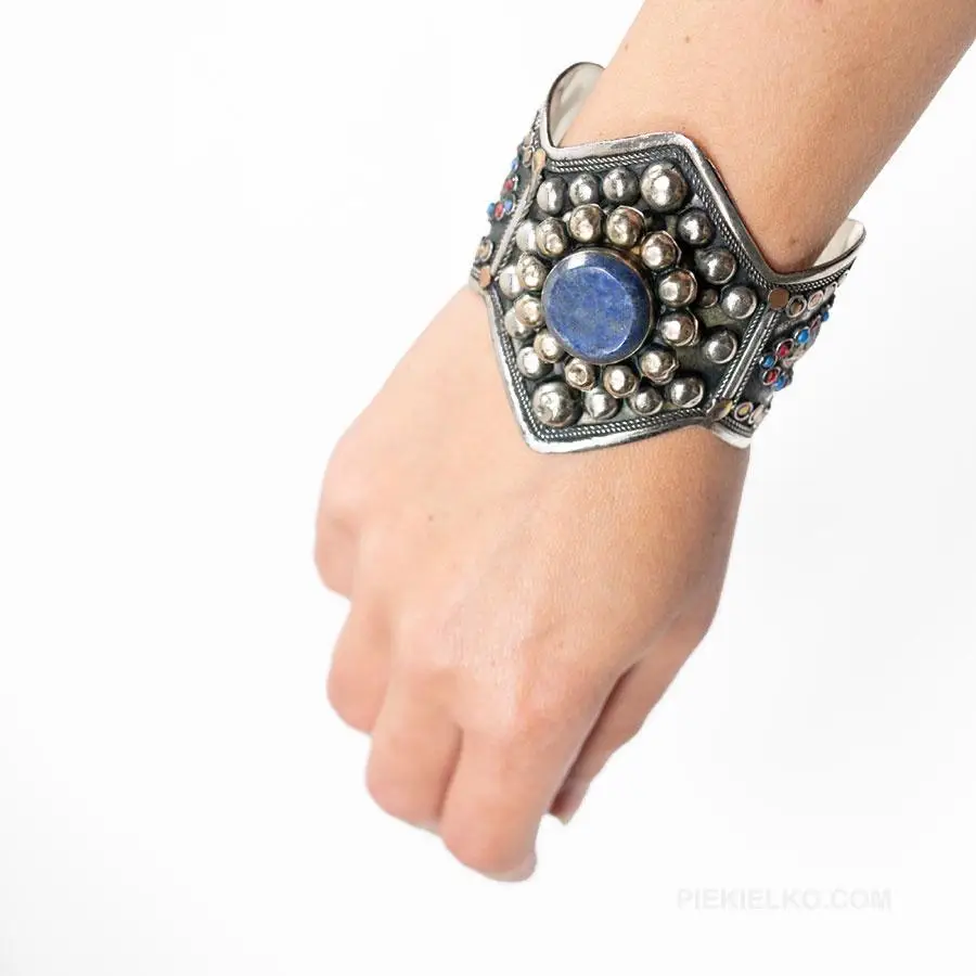 Kuchi lapis lazuli bracelet