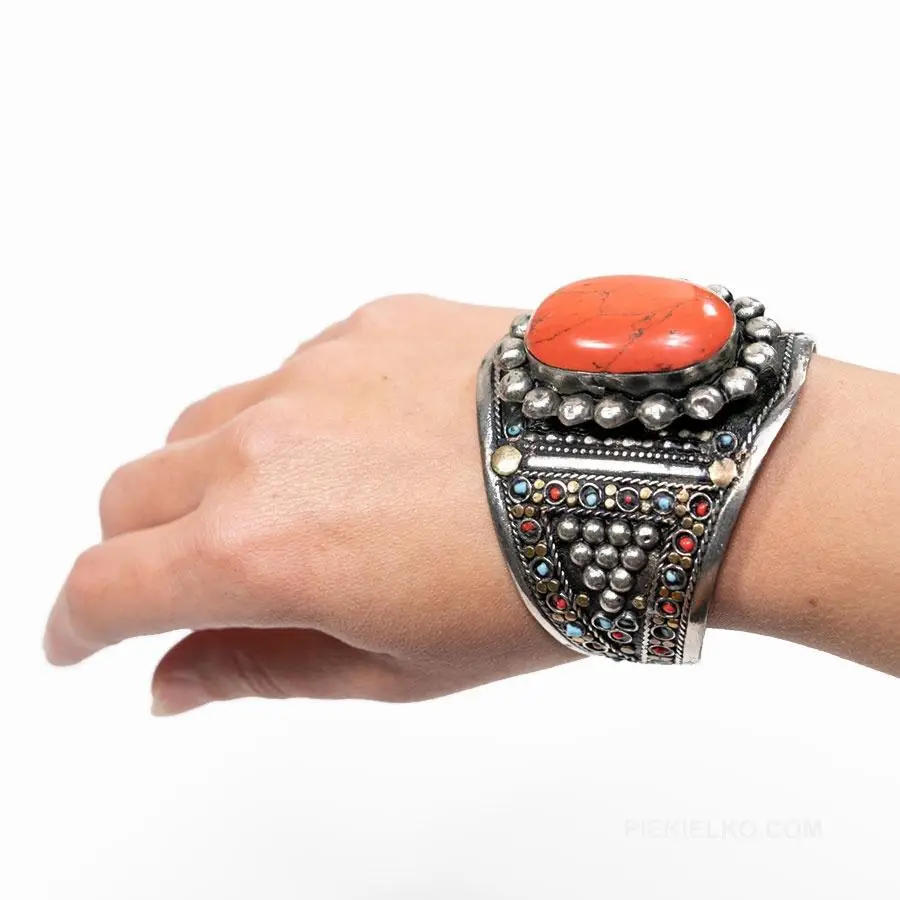 Kuchi cuff - red howlite