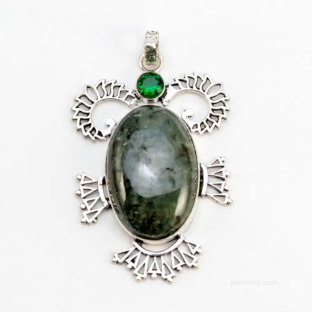 Prehnite and diopside silver-plated pendant