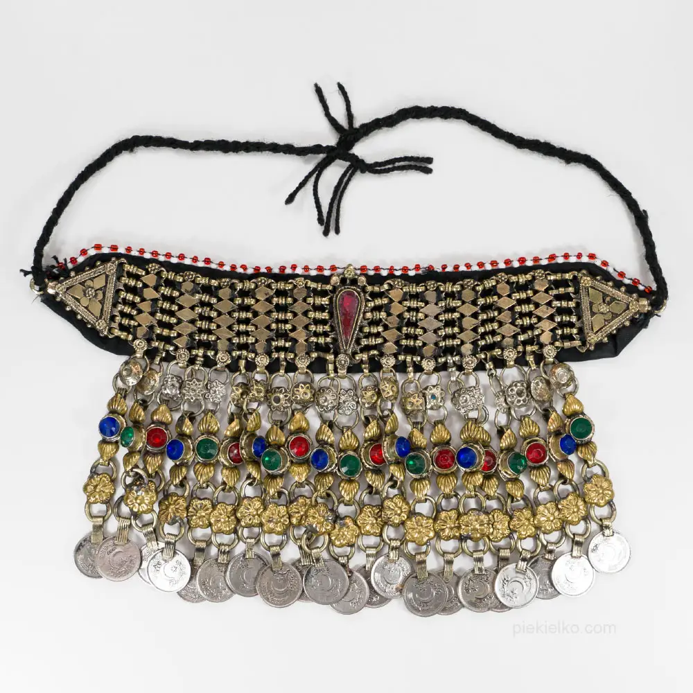 Unikalny choker z plemienia Kuchi
