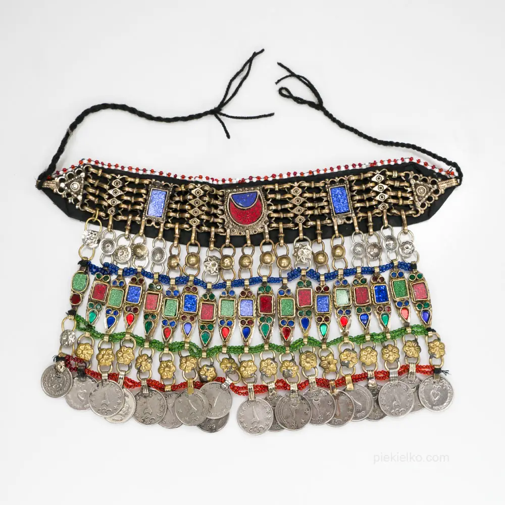 Szeroki kolorowy choker Kuchi z monetami