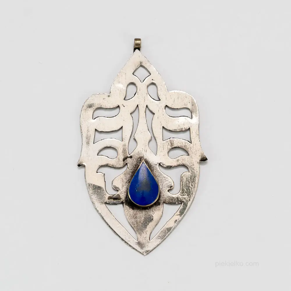 Turkmeńska zawieszka z lapis lazuli