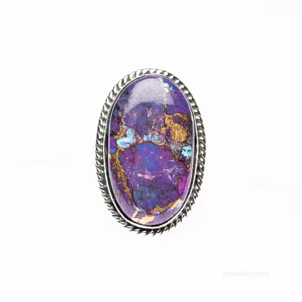 Silver ring with spondylus