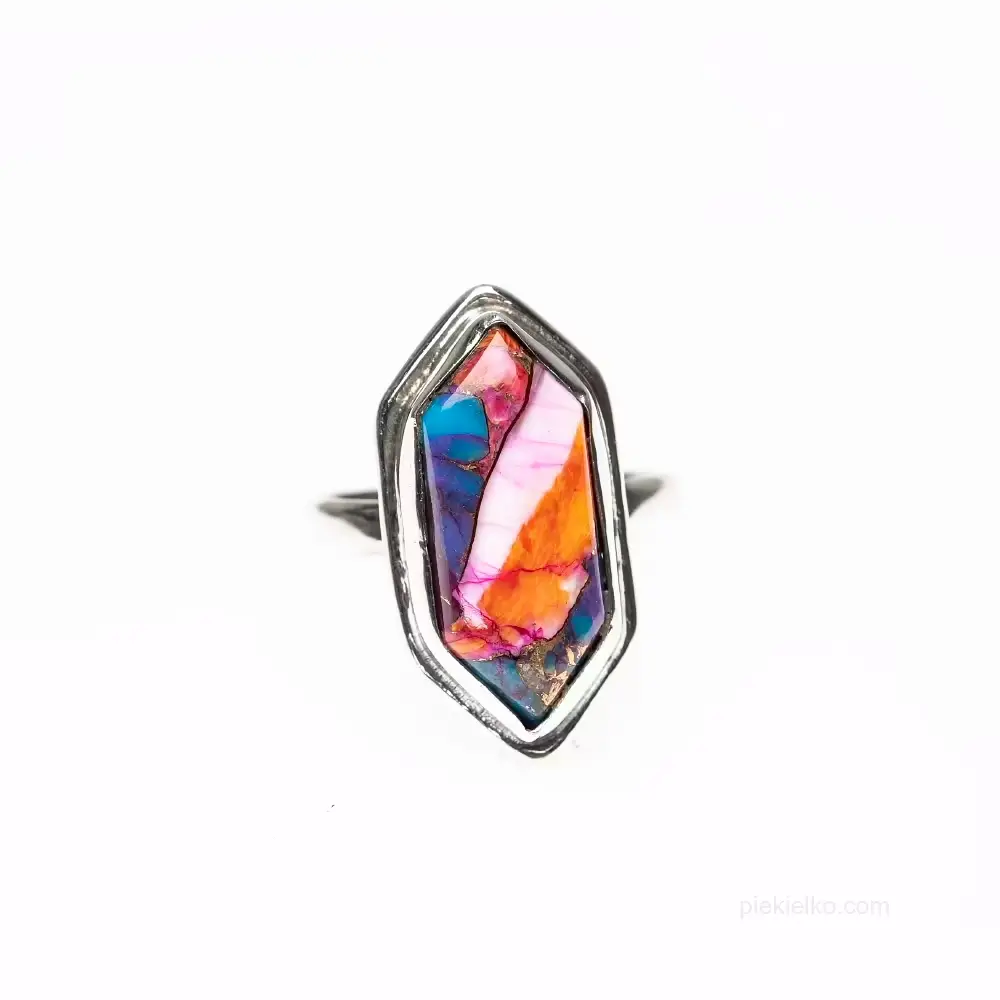 Sterling silver ring with geometric spiny oyster composite