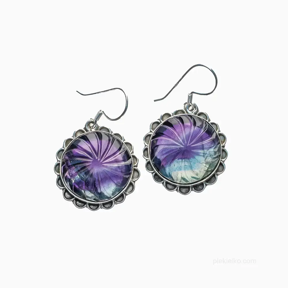 Round earrings with fluorite in the form of a flourish
